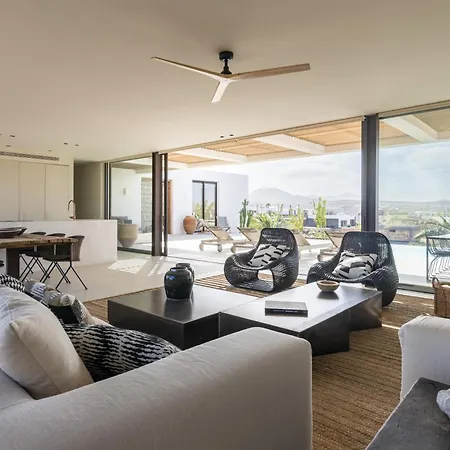 Gara Exclusive Luxury With Heated Pool Villa