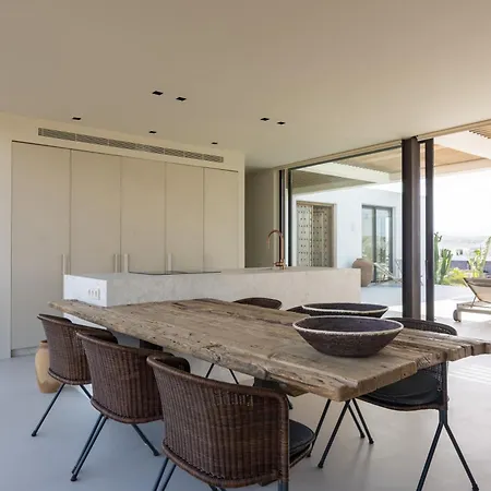 Gara Exclusive Luxury With Heated Pool Villa
