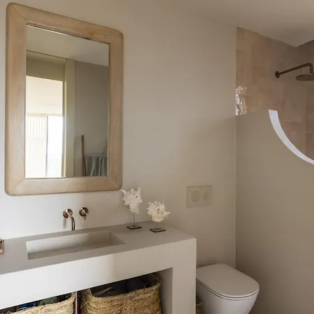 Gara Exclusive Luxury With Heated Pool Villa *