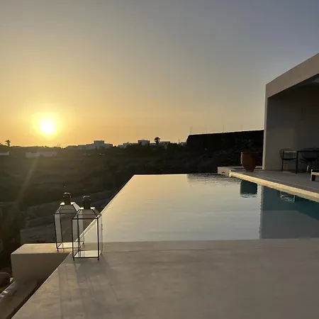 Gara Exclusive Luxury With Heated Pool Villa Lajares