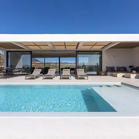 Gara Exclusive Luxury With Heated Pool