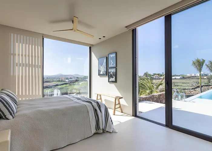 וילה Gara Exclusive Luxury With Heated Pool לאחארס