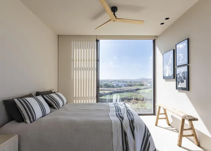 Gara Exclusive Luxury With Heated Pool לאחארס