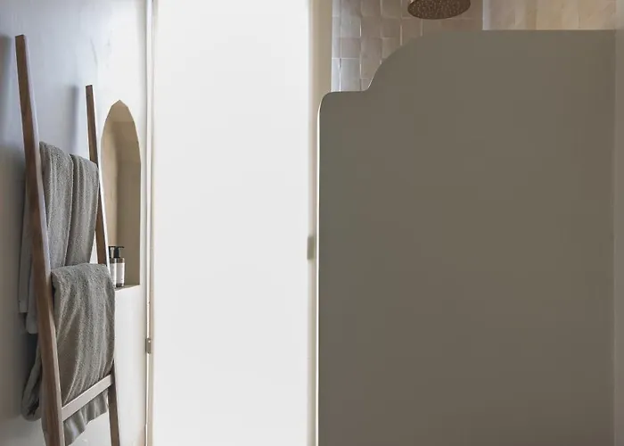 Gara Exclusive Luxury With Heated Pool לאחארס