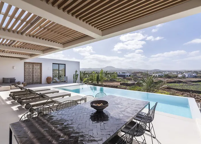 Gara Exclusive Luxury With Heated Pool וילה *