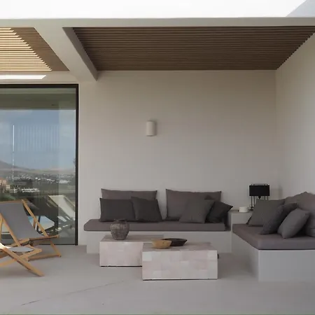 Gara Exclusive Luxury With Heated Pool Villa